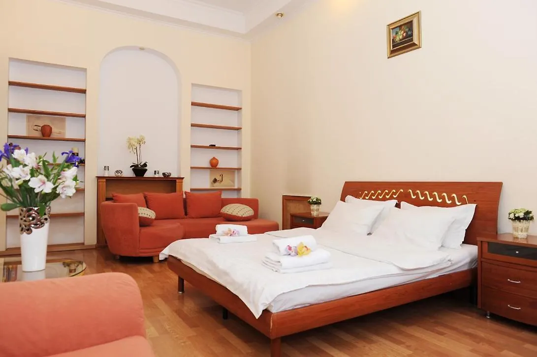 Премиум Рент в центре Киева 0*, Киев